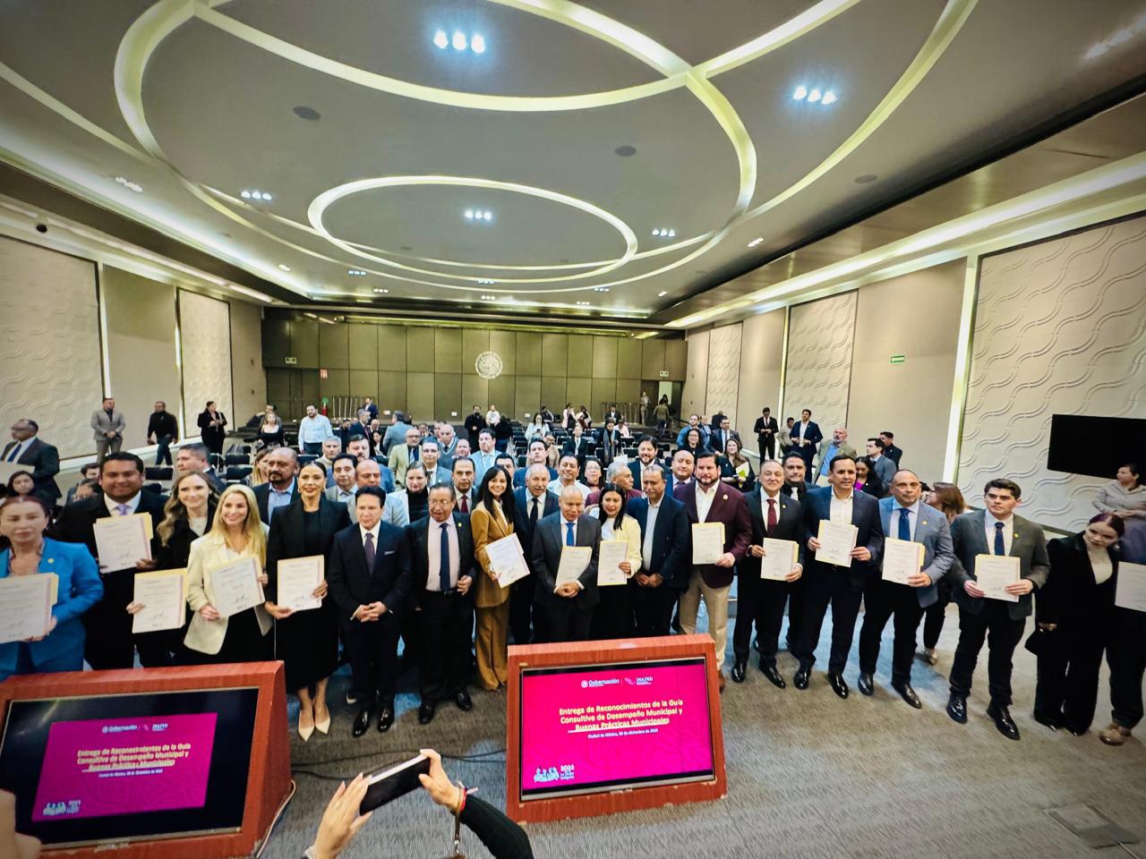 $!Ahome se posiciona como líder estatal en eficiencia gubernamental ante el INAFED