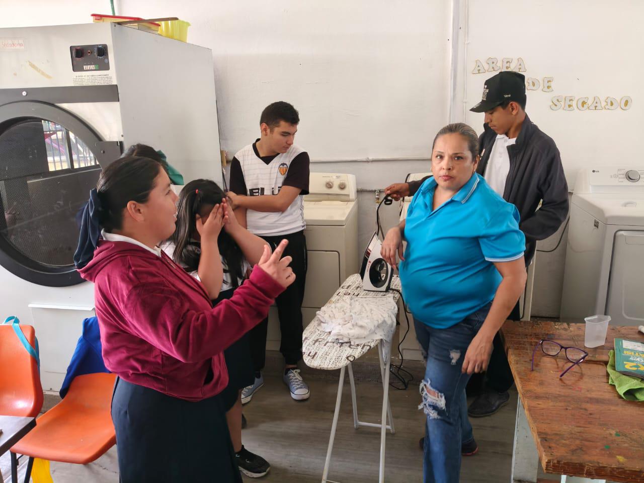 $!CAM 11 invita a la comunidad rosarense a utilizar su lavandería operada por alumnos