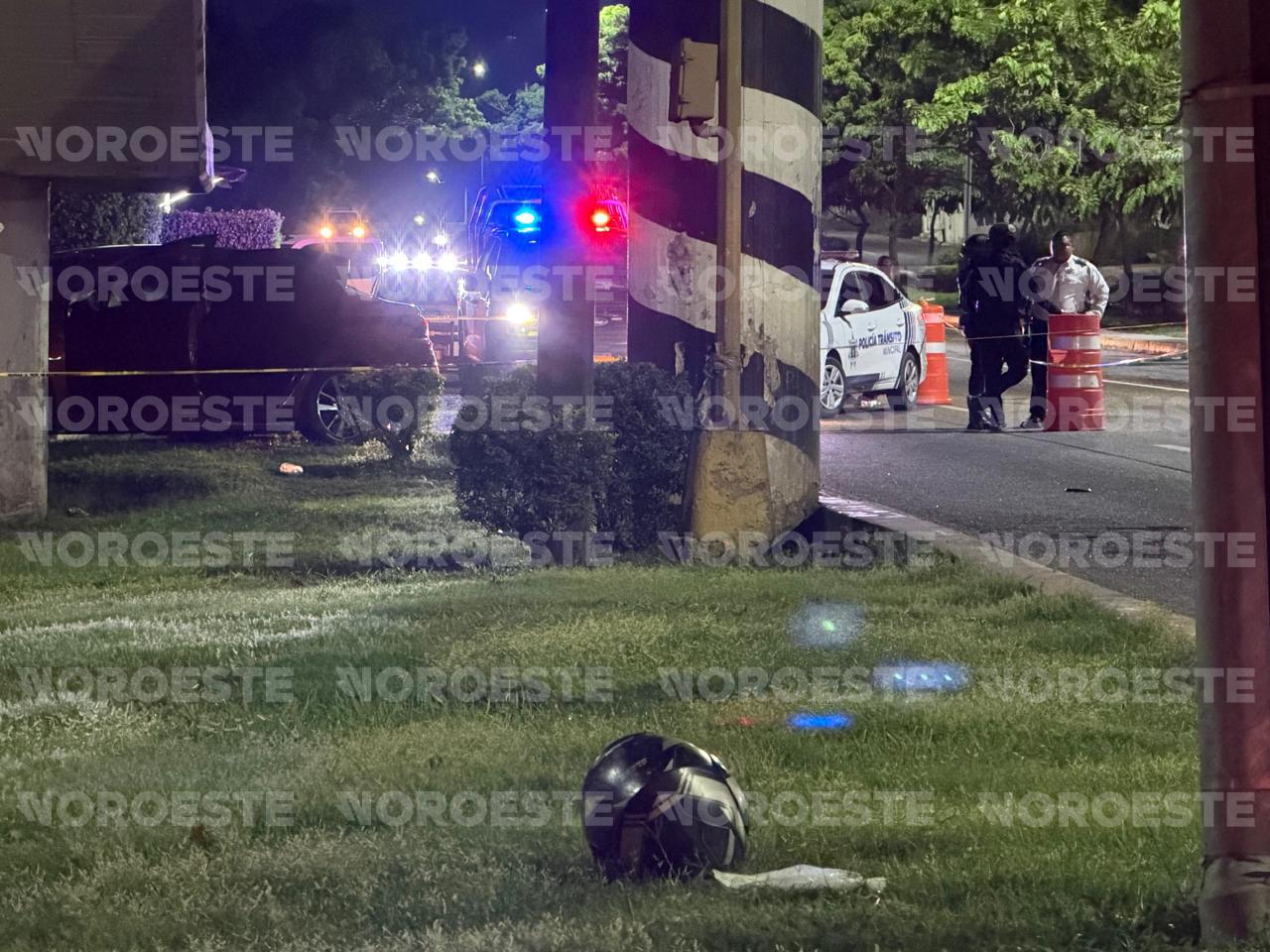 $!Muere motociclista tras chocar contra auto a la altura de Urías, en Mazatlán