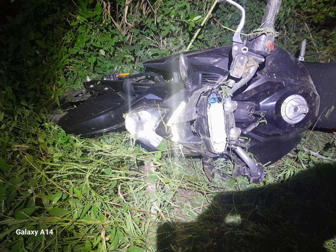 $!Vecino de Agua Verde muere tras derrapar en su moto en zona de esteros de Rosario