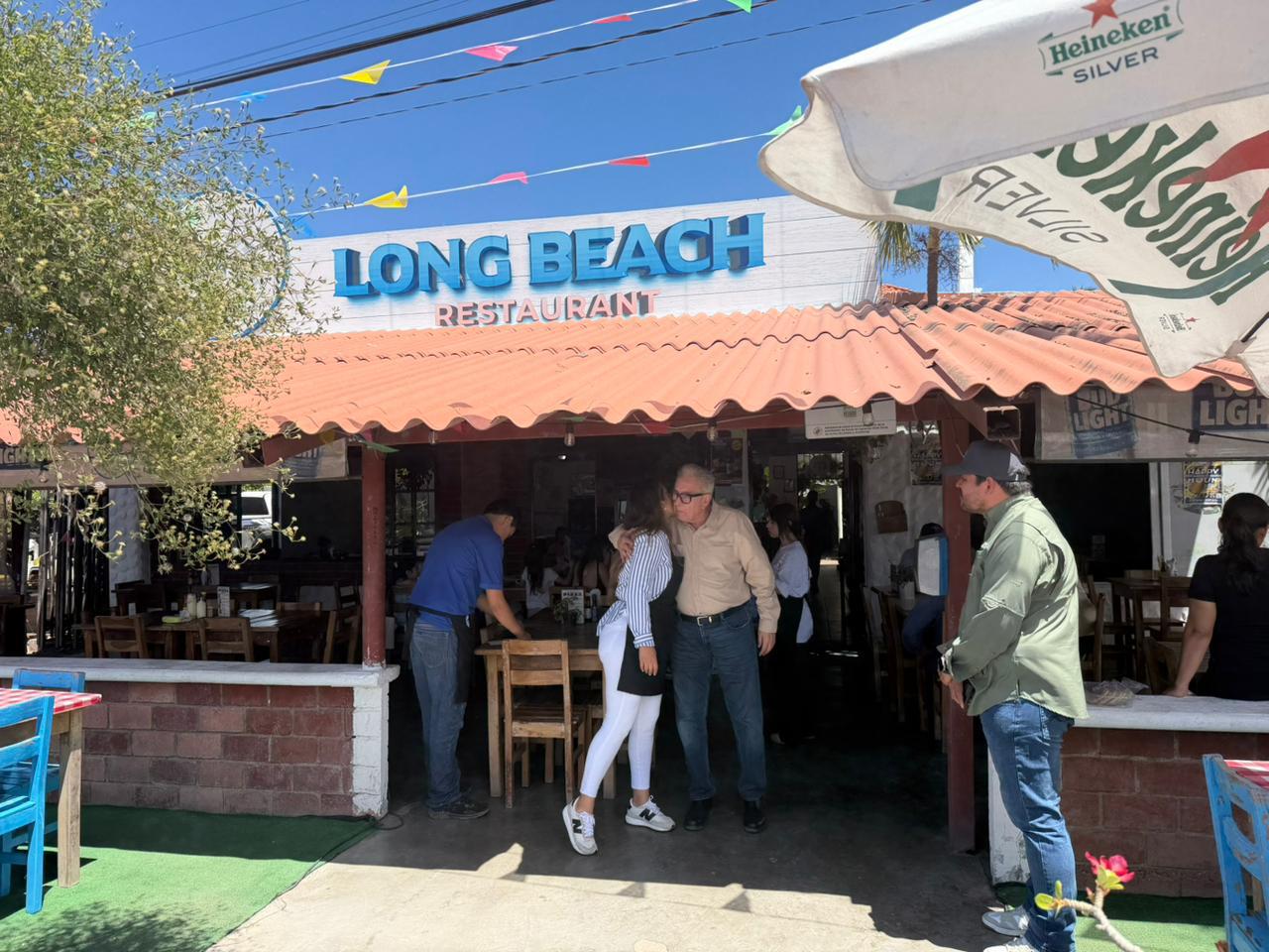 $!Rocha supervisa operativo de Semana Santa en Altata y respalda a prestadores de servicios