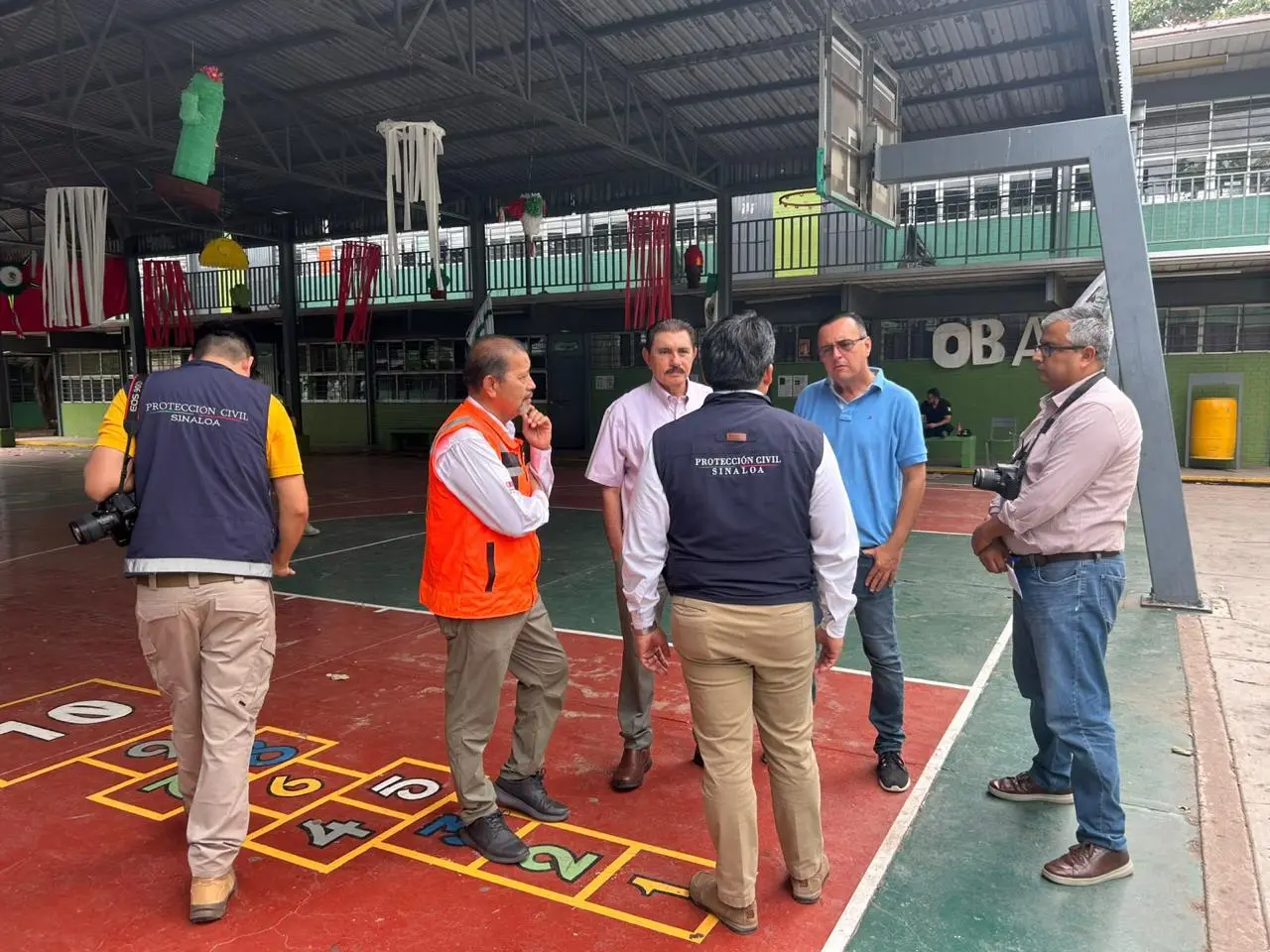 $!PC despliega operativo conjunto en campos pesqueros de Ahome ante crecida del mar