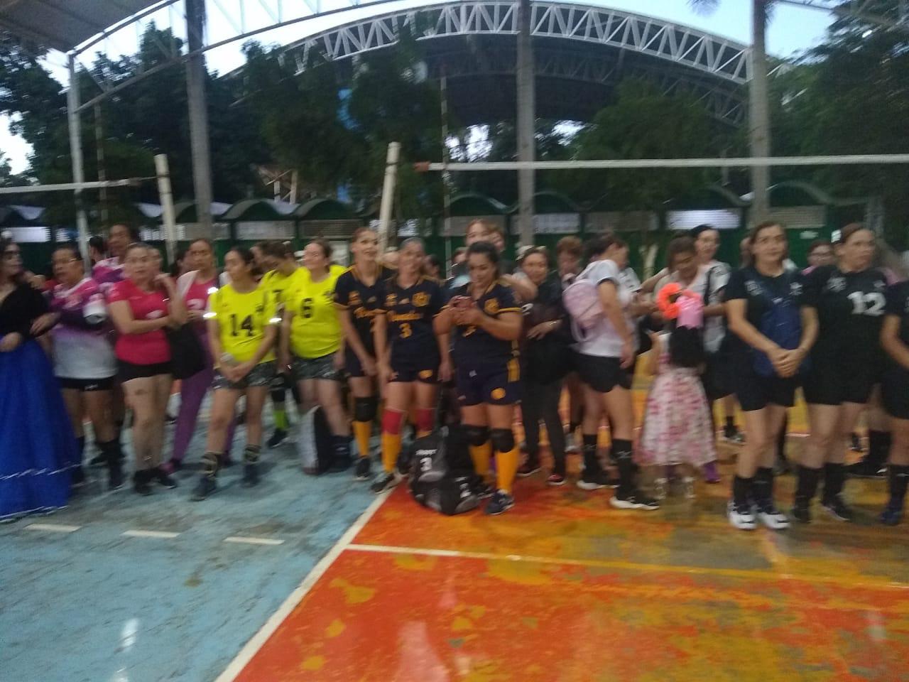 $!Homenajean a Guadalupe Viña en inauguración de Liga de Voleibol CCC