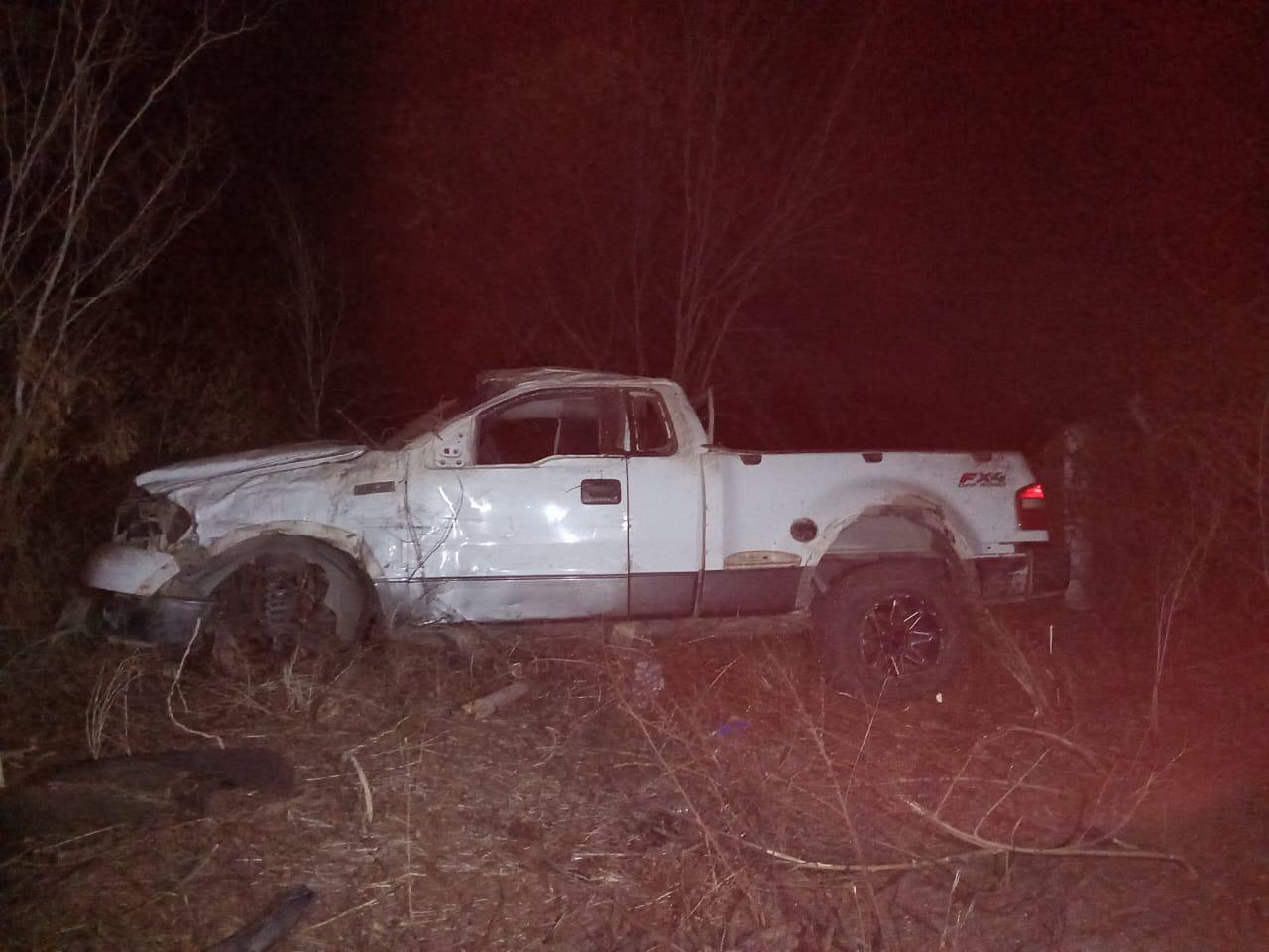 $!Choque en la Libre Mazatlán-Culiacán deja un muerto y dos heridos