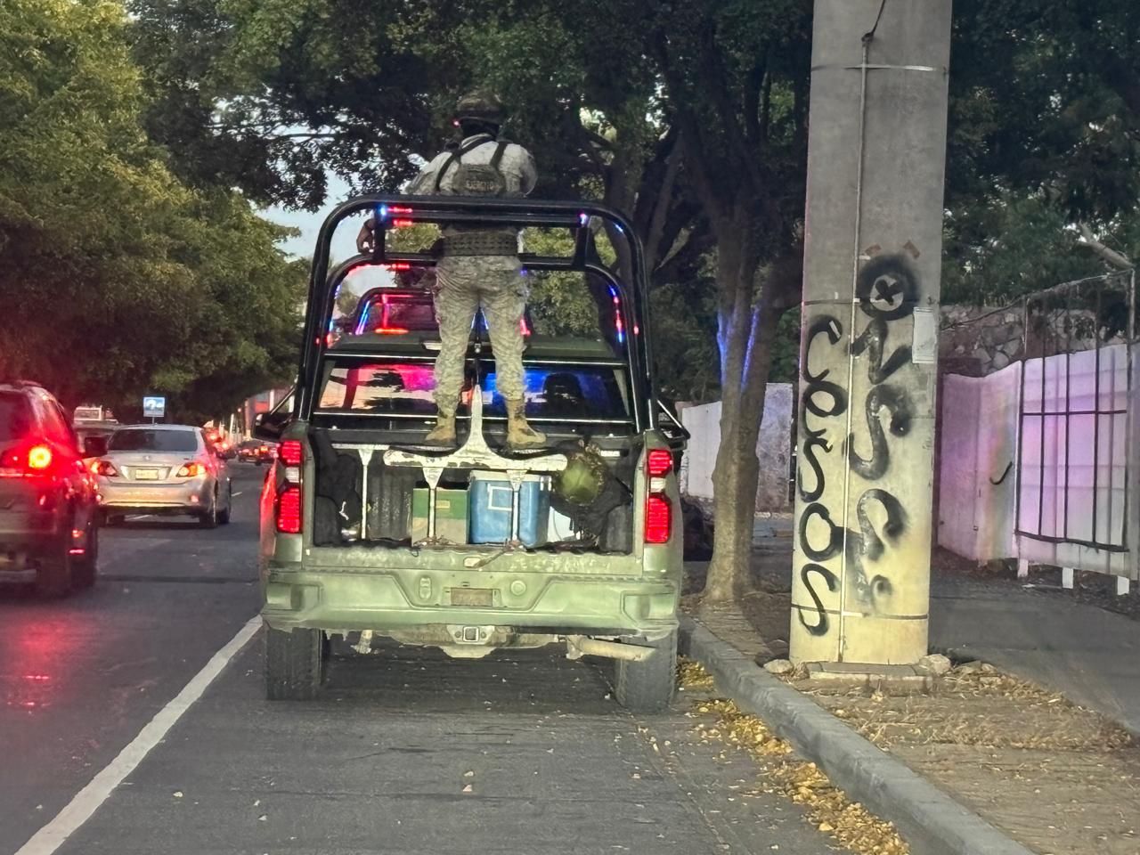 $!Privan de la libertad a joven en el Parque Constitución, en Culiacán