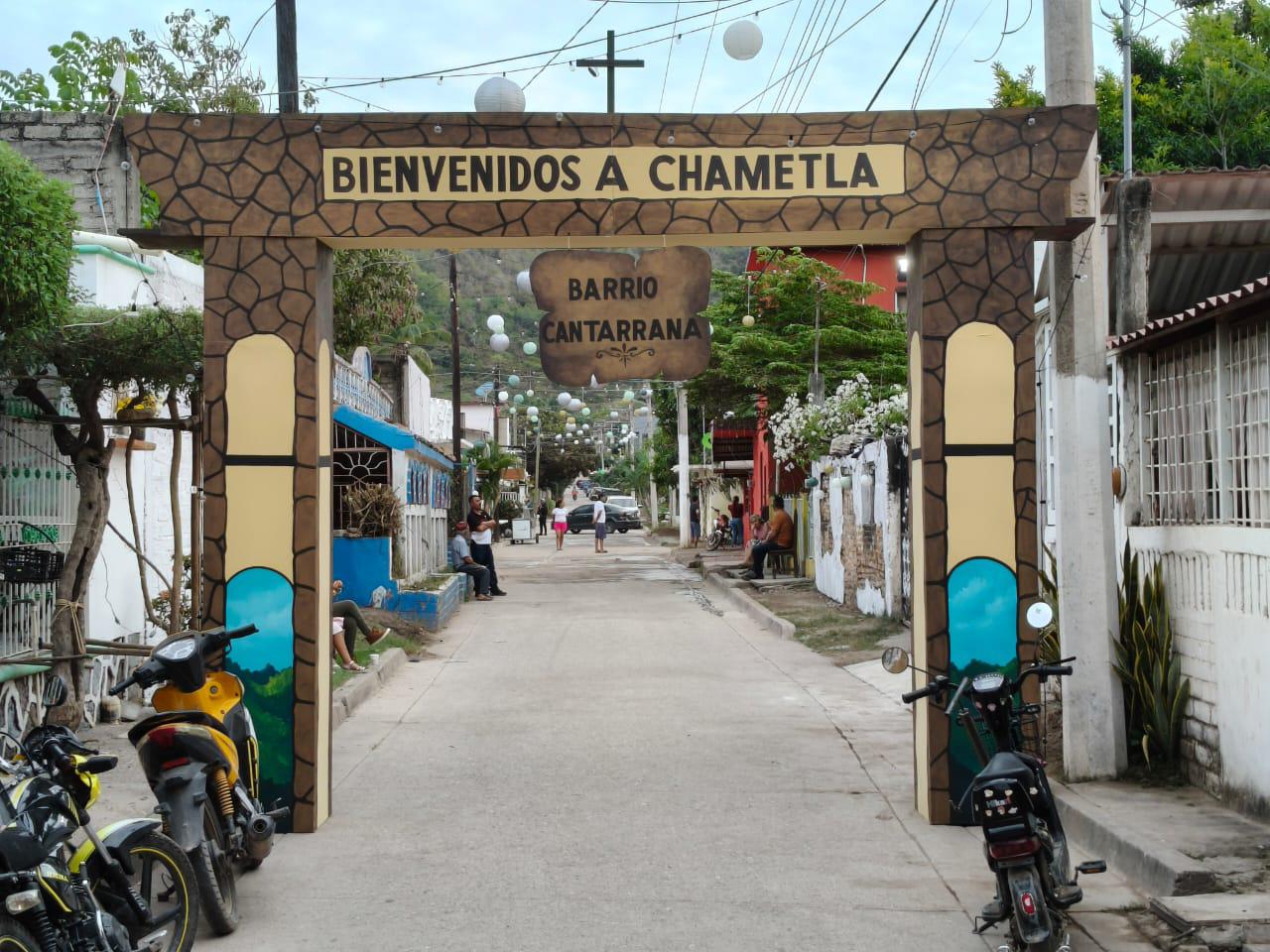 $!Amigos del barrio ‘Cantarranas’ unen esfuerzos para realizar el ‘baile callejero’ en Chametla