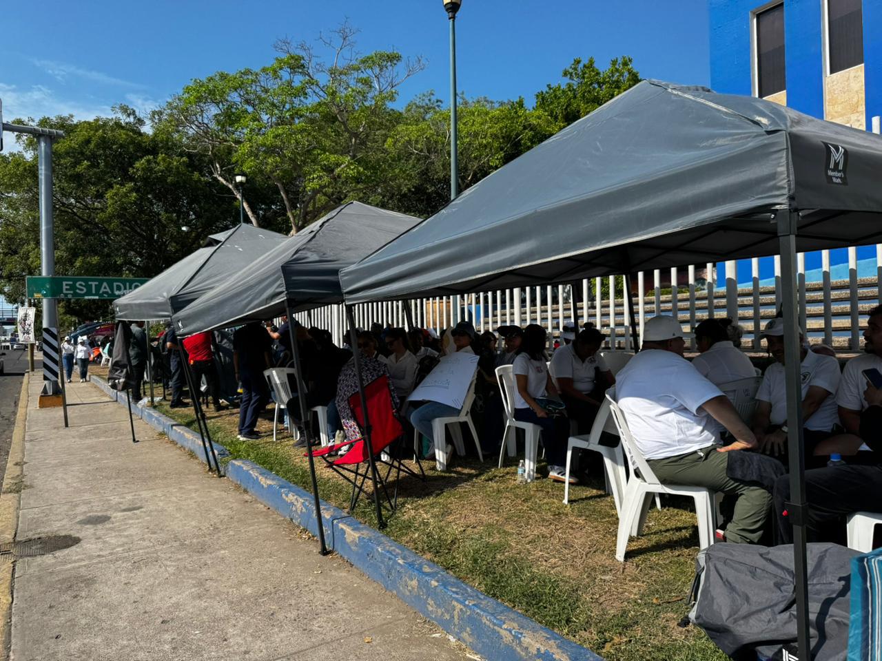 $!Trabajadores de la UAS en Mazatlán se unen el paro indefinido de labores