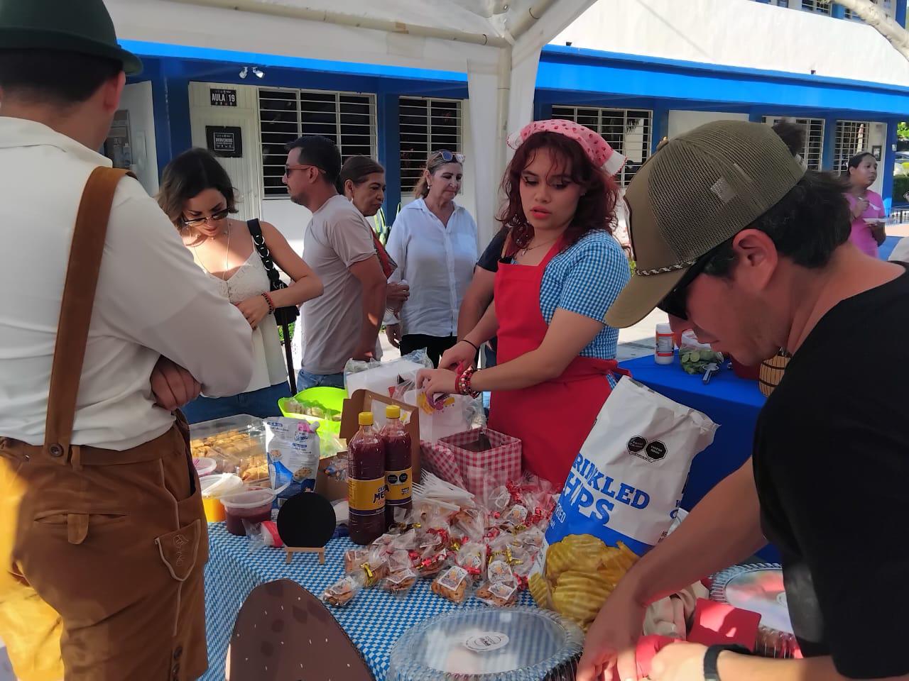 $!Realizan Octoberfest en el Centro de Idiomas de la UAS, en Mazatlán