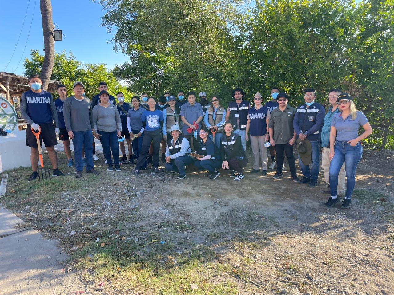 $!Retiran 8.5 toneladas de residuos en jornada de limpieza de manglares en Mazatlán