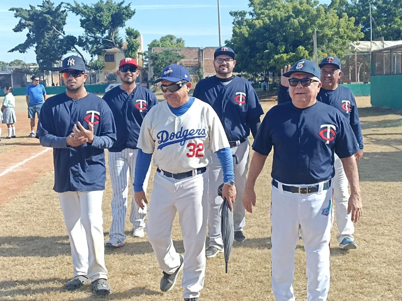 $!Inauguran temporada de Liga Magisterial 2025-2026 en Mazatlán