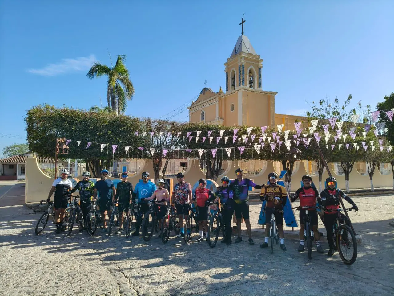 $!Atrae Cacalotán a ciclistas de Escuinapa