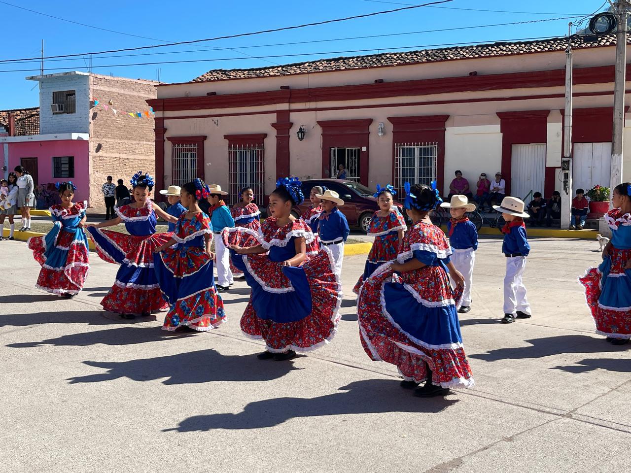 $!Chametla recibe placa que la acredita como ‘Comunidad promotora de la salud’
