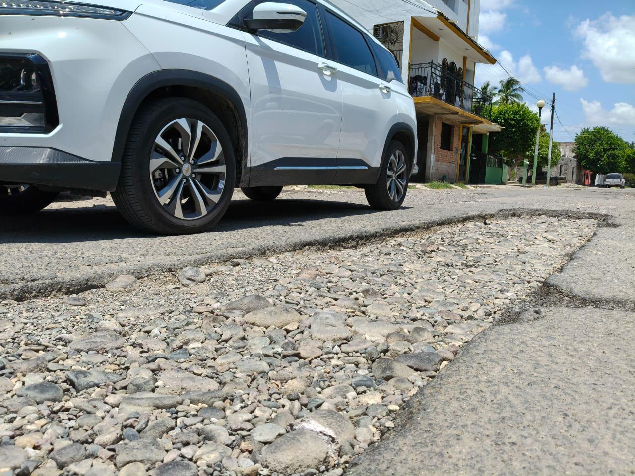 $!Lamentan vecinos malas condiciones de calle Baluarte en la cabecera de Rosario