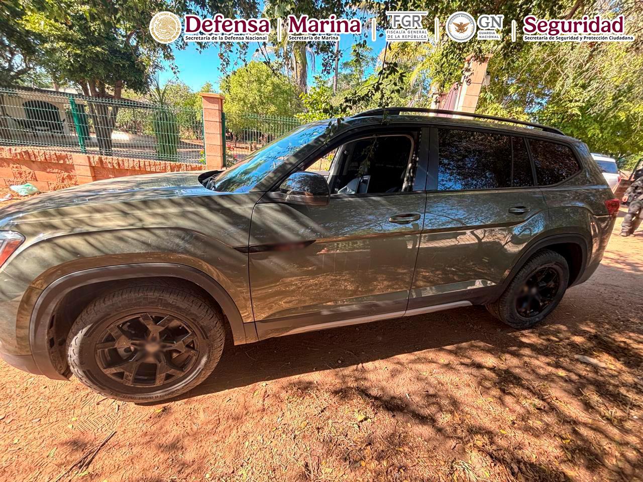 $!Detienen a cinco hombres con armas y vehículos robados en Mazatlán y Culiacán