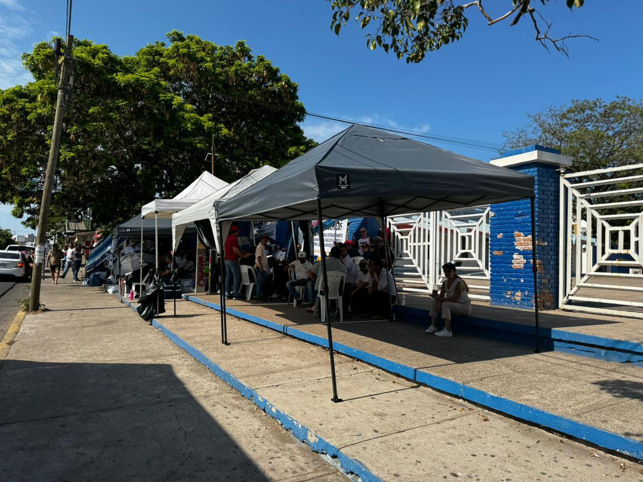 $!Trabajadores de la UAS en Mazatlán se unen el paro indefinido de labores