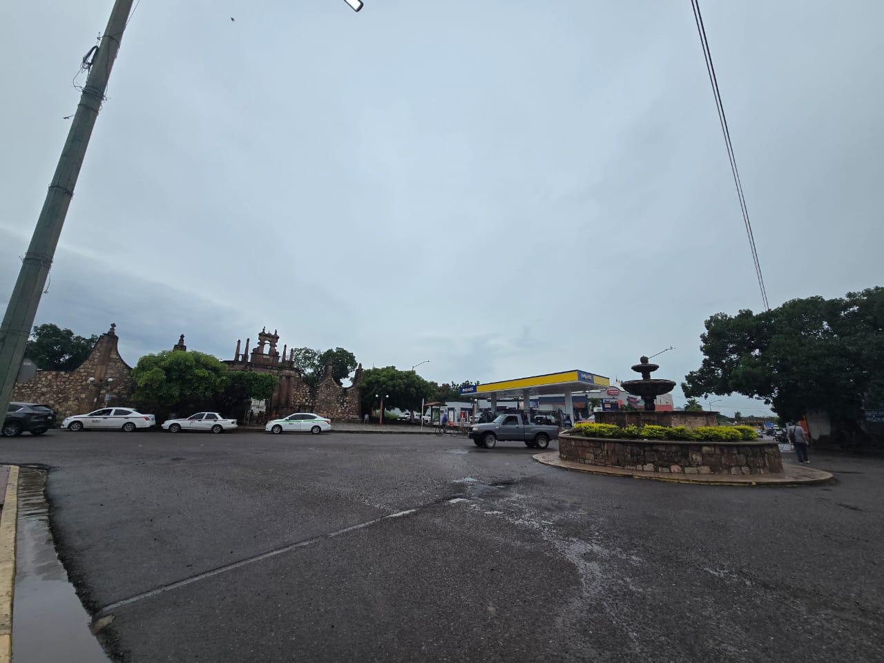 $!Tras lluvias proliferan baches en el acceso y atractivo turístico de Rosario