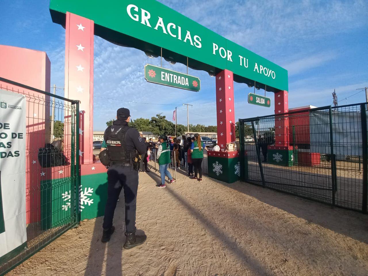 $!Blindan la verbena navideña en Culiacán; refuerzan vigilancia y control vial