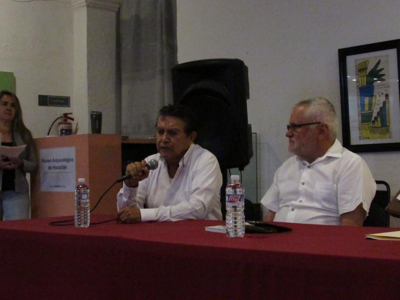 $!Nicolás Vidales destaca en libro el esfuerzo médico que salvó Mazatlán de la peste bubónica