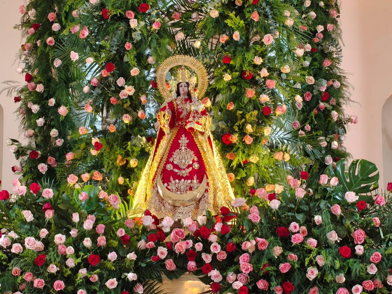 $!Visten de gala y entonan Mañanitas en honor a Nuestra Señora de Loreto, en Cacalotán