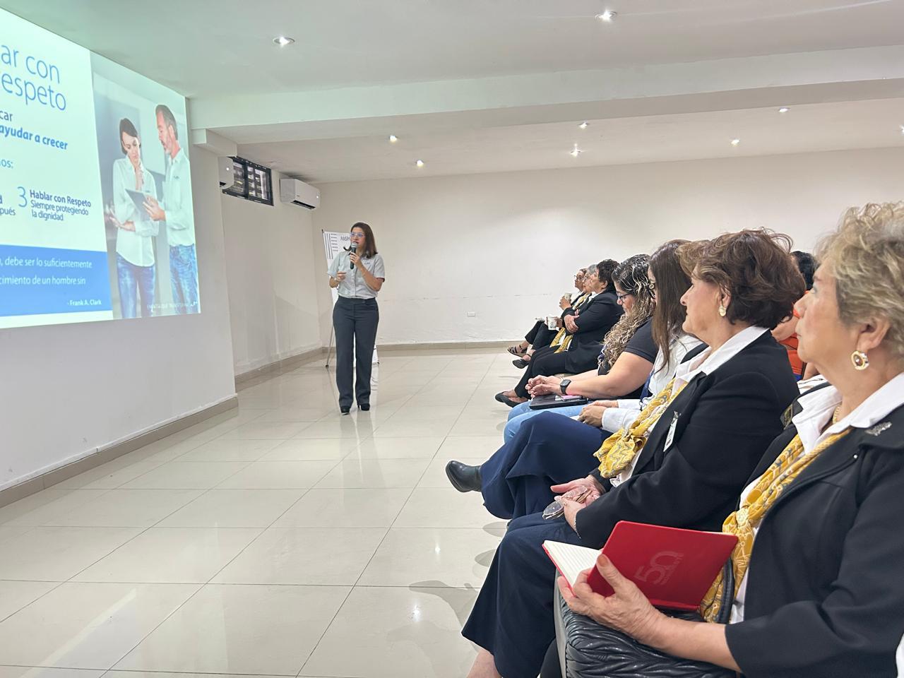 $!Exhortan a damas de Anspac a descubrir el potencial humano