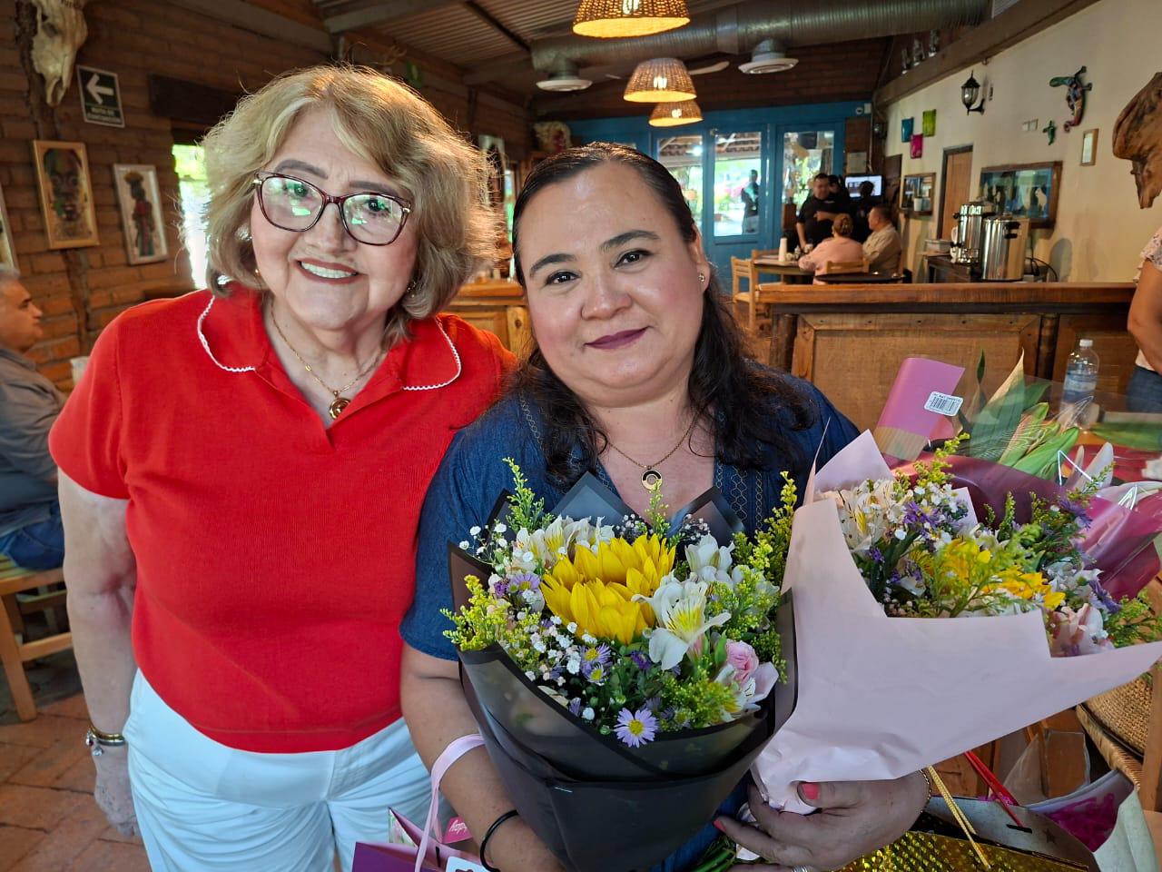$!Armida Castro felicitó a Noelia.