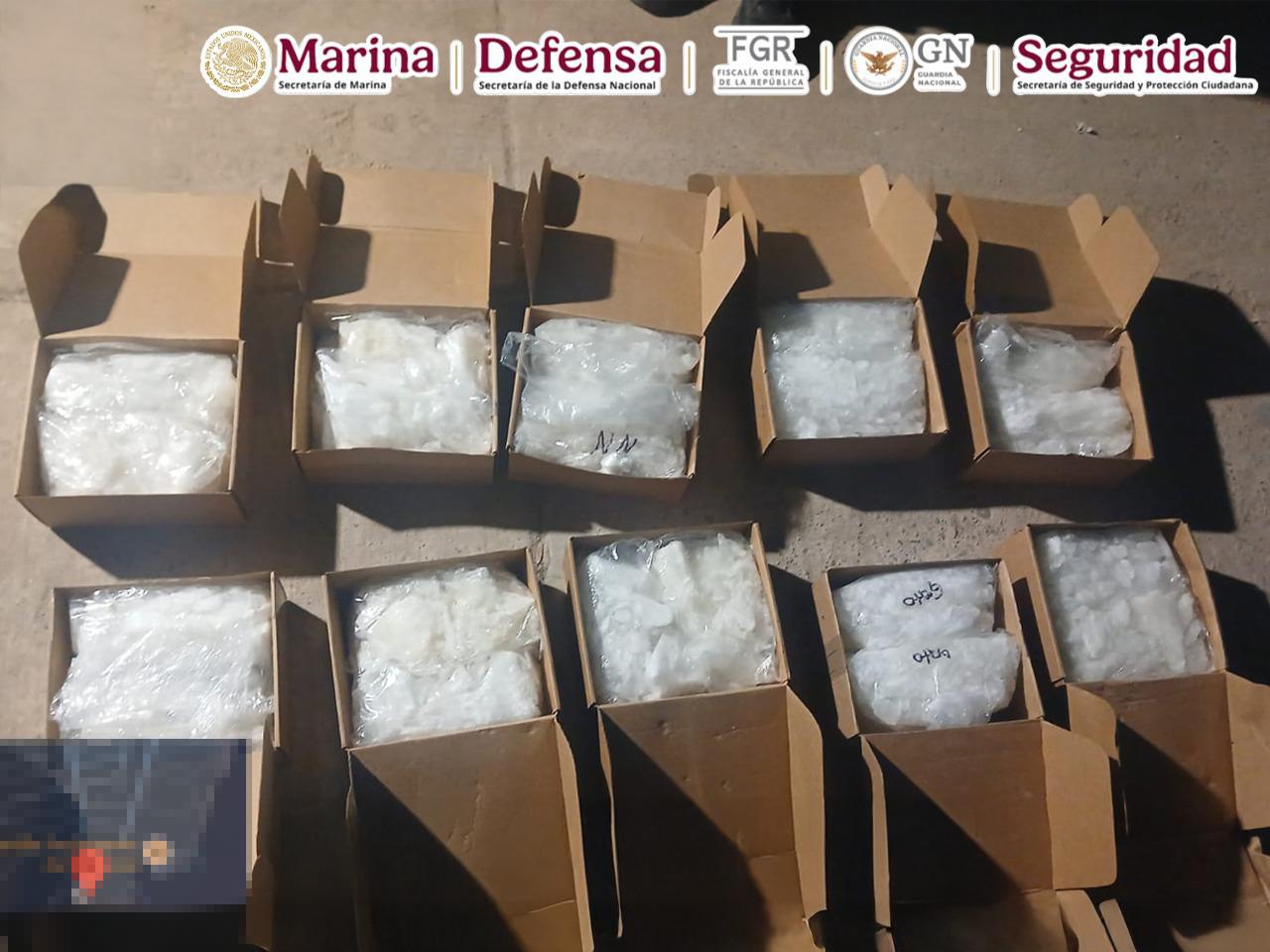 $!Aseguran más de 600 kg de metanfetamina en operativo de la Marina en Mazatlán