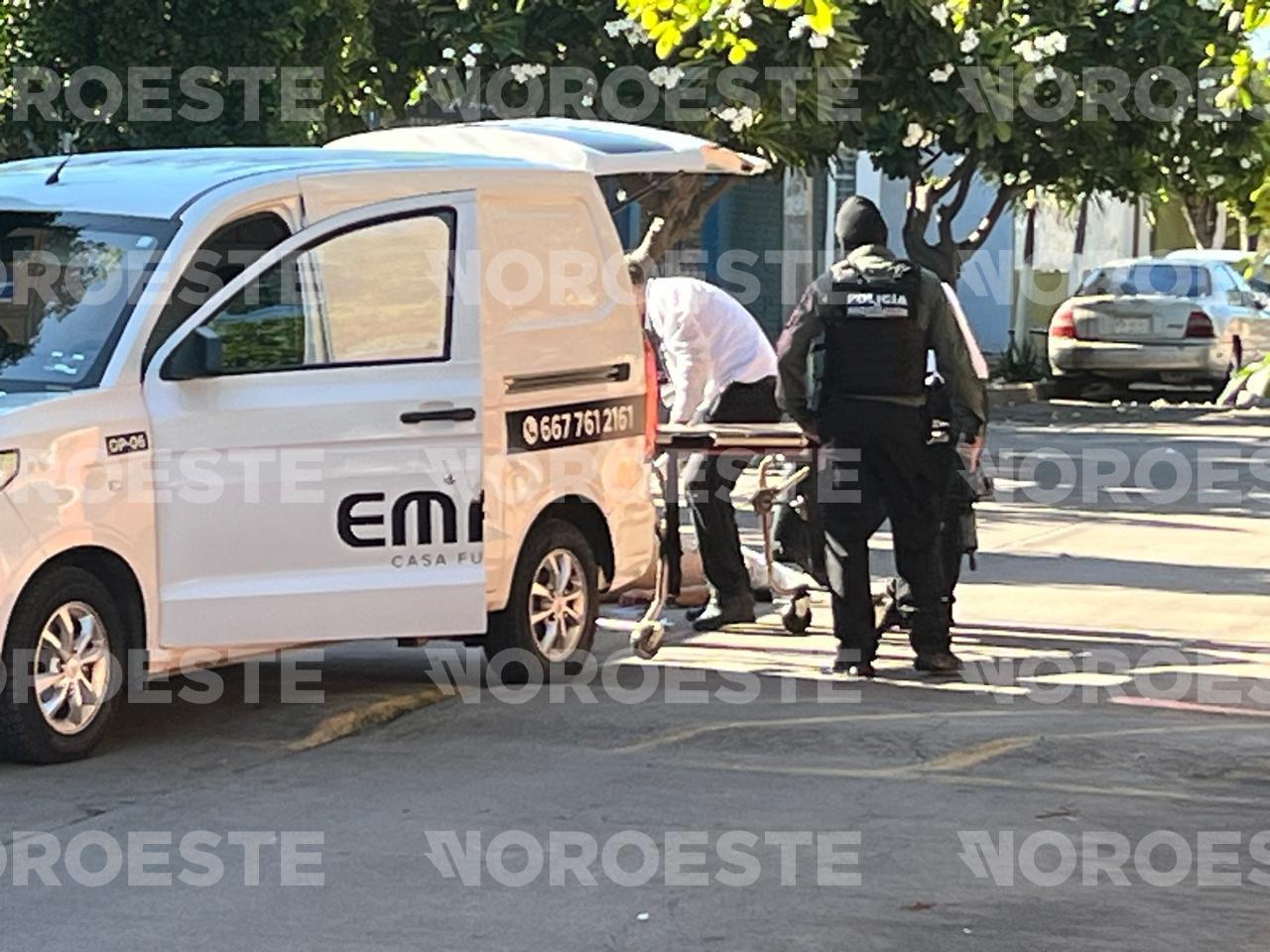 $!Hallan a dos hombres asesinados en Culiacán; una de las víctimas estaba envuelta en plástico