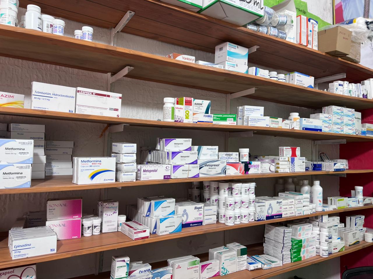$!Movimiento del Sombrero de Carlos Manzo llega a Sinaloa con farmacia gratuita