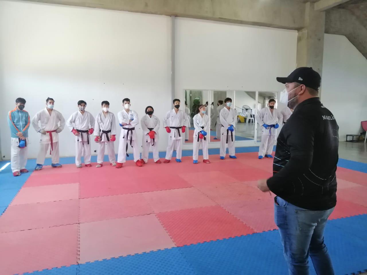 $!Karatecas mazatlecos se concentran de cara a competencias nacionales e internacionales