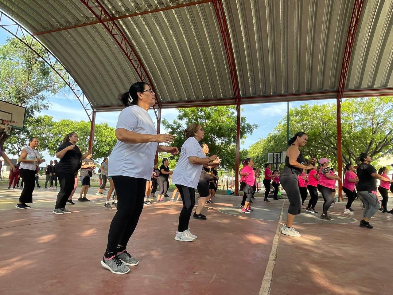 $!Festejan con zumba 370 Aniversario de la Fundación de El Rosario