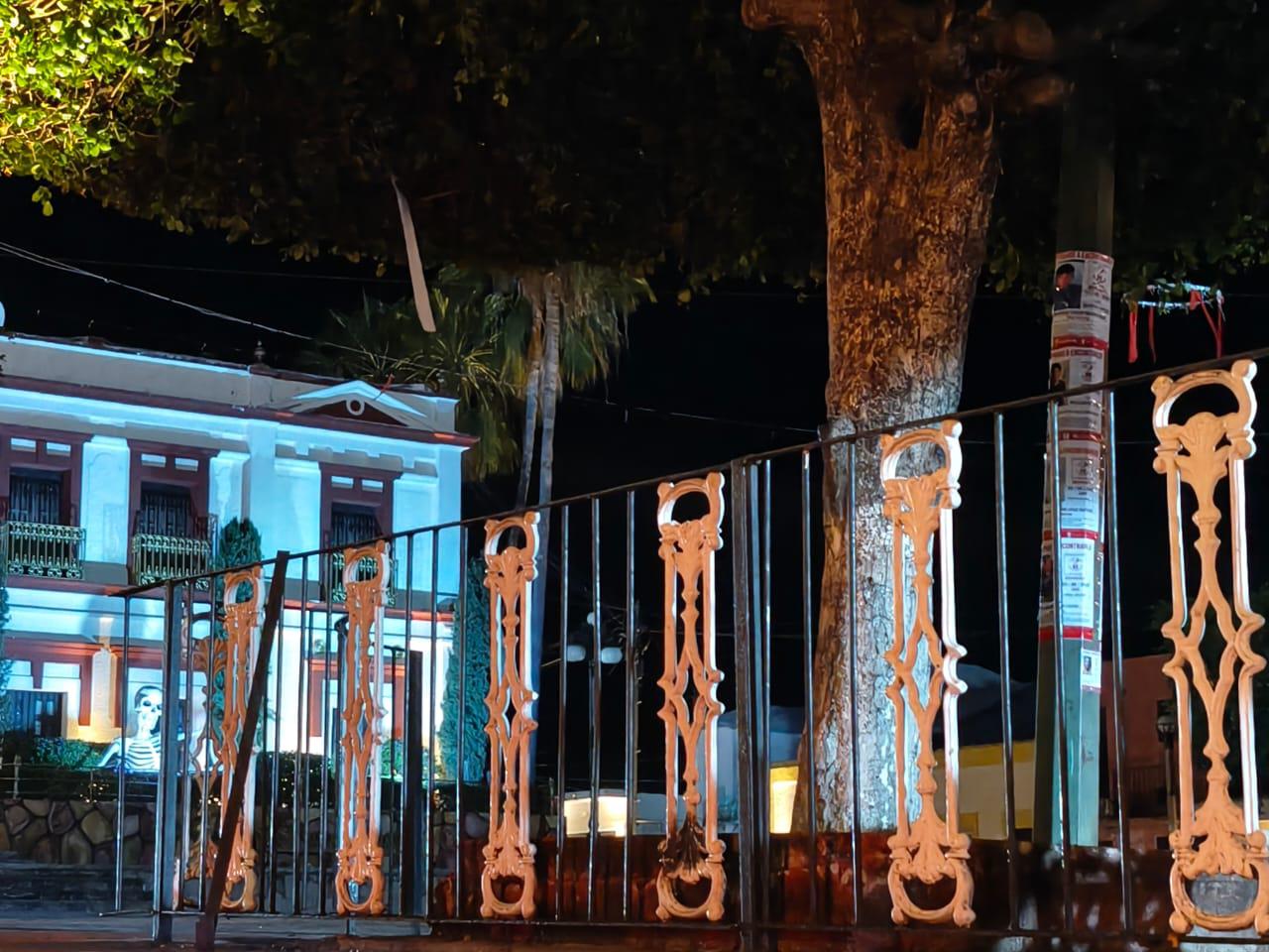 $!Colectivo Tesoros Perdidos Hasta Encontrarlos realiza pega de fichas de búsqueda en Rosario