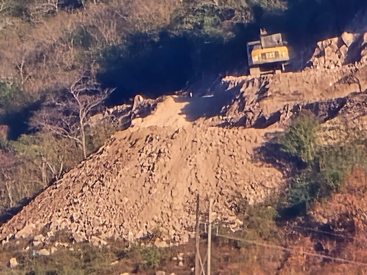 $!Trabajos en el cerro del Águila son por parte de CFE: Obras Públicas Rosario