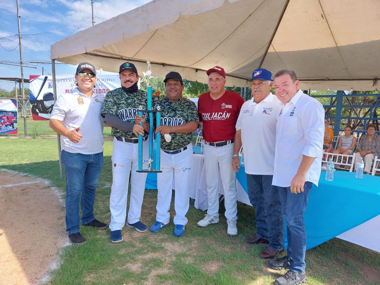 $!Ponen en marcha Liga de Beisbol 60 años y mayores del Club Los Ángeles