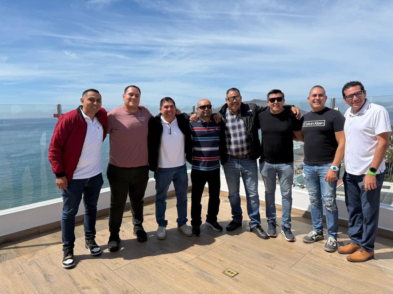 $!Ramón Muñoz, Isaías Armenta, Noé Ávalos, Gabino Zamudio, Eduardo Beltrán, José Franciso Martínez, Carlos Carrera y Ricardo González.