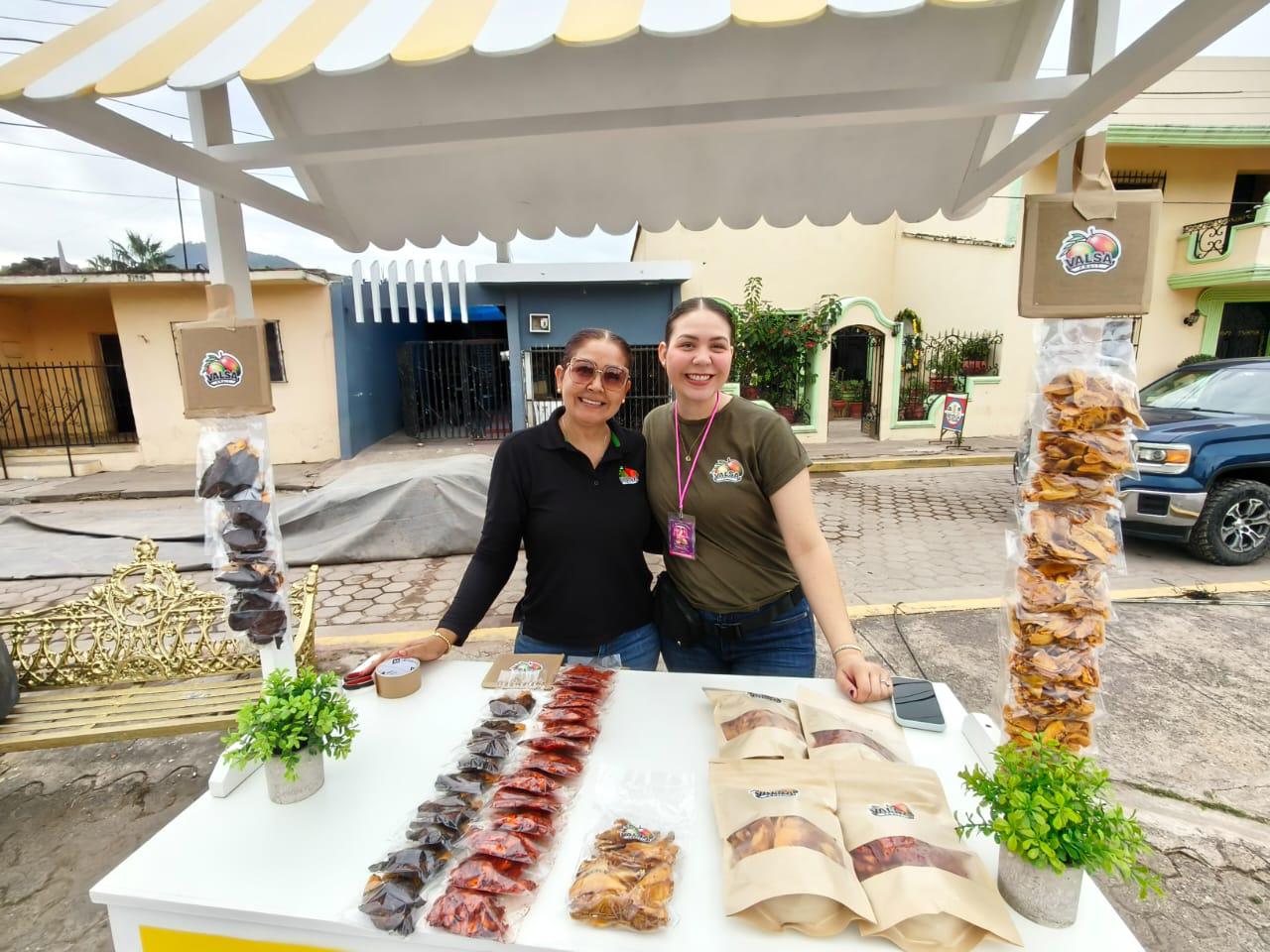 $!Realizan la quinta muestra gastronómica ‘Mujeres Emprendedoras de Chametla'