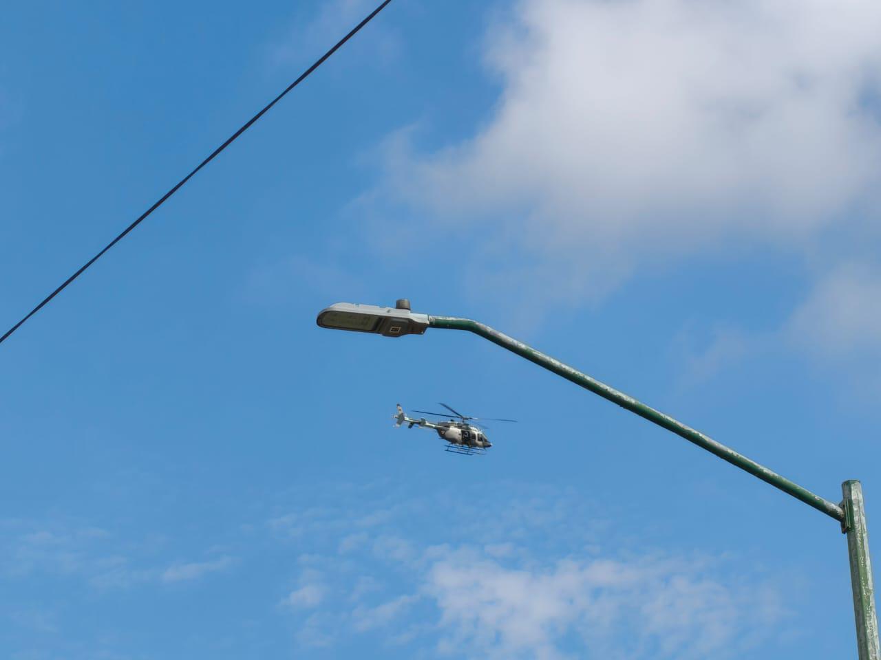 $!Sobrevuelo de helicóptero del Ejército genera inquietud en El Rosario por presunto cateo
