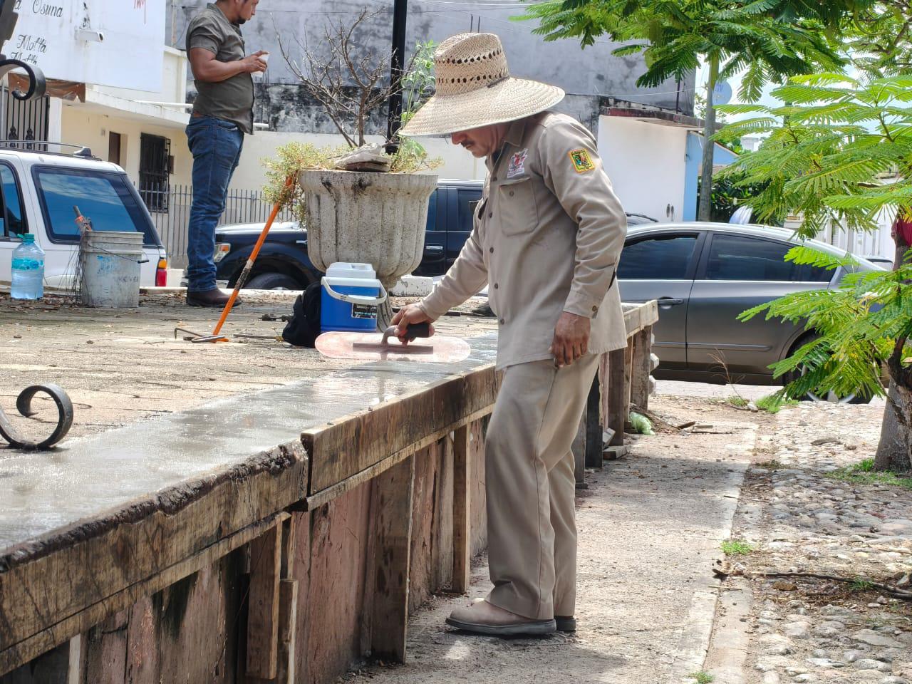 $!Tras poco más de dos meses, el Ayuntamiento retoma los trabajos en plaza de Rosario