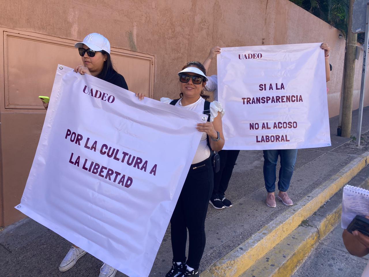 $!Ahora es la UAdeO; rechazan a Pedro Flores como nuevo Rector; acusan imposición