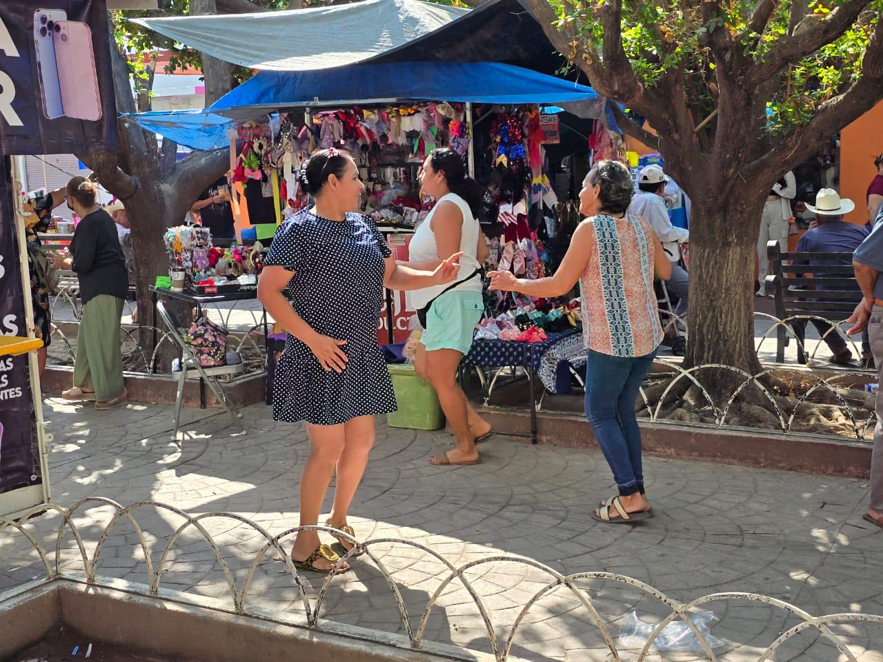 $!Pese a la adversidad, el mercado municipal de Rosario celebra su 72 aniversario