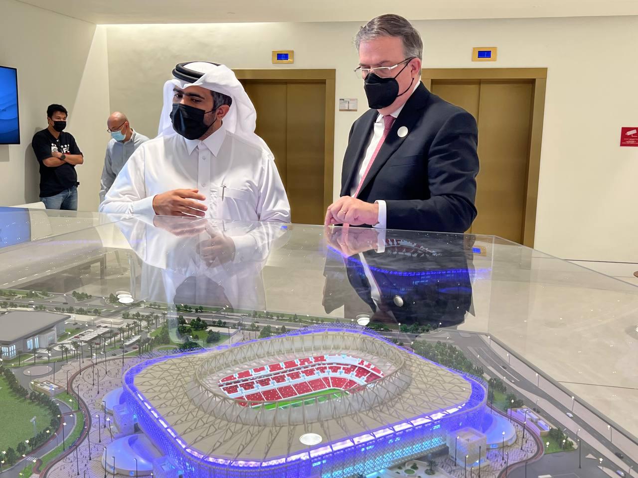 $!Marcelo Ebrard conoce el ‘Estadio Mexicano’ en Qatar