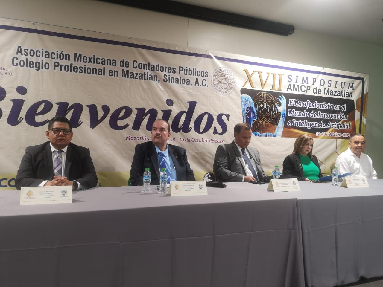 $!Realizan contadores simposium encaminado a la innovación e inteligencia artificial, en Mazatlán