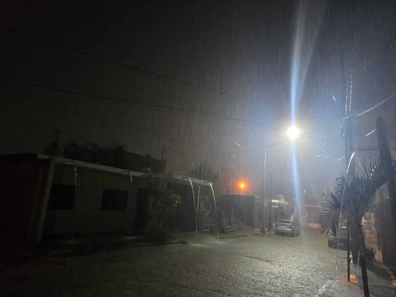 $!Fuertes lluvias sorprenden a Rosario por efectos de la tormenta Raymond