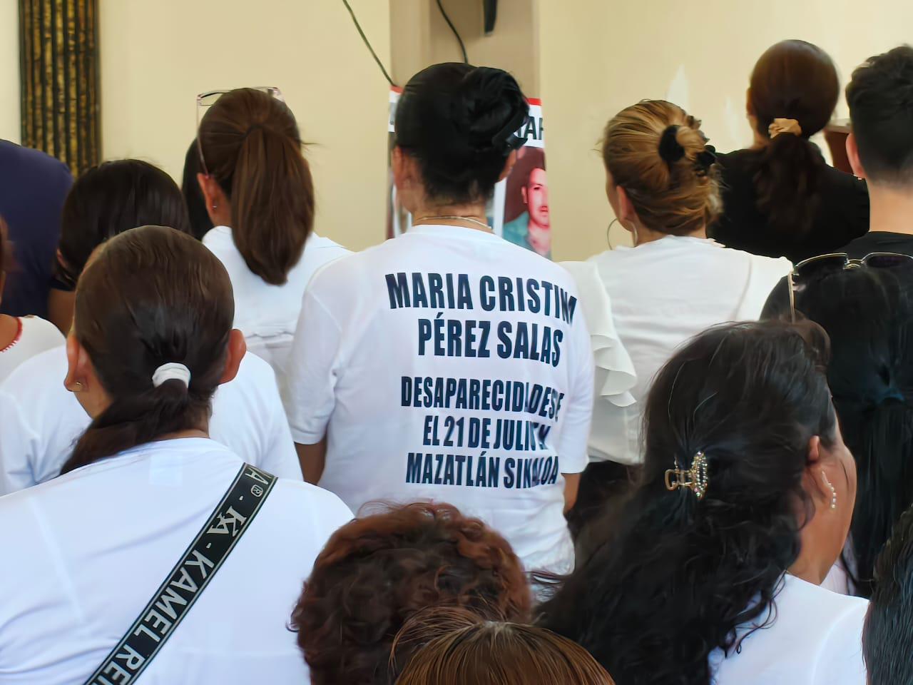 $!‘Quiero abrazarlo, no escarbar’: Marchan en Rosario por sus desaparecidos