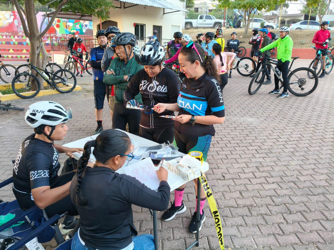 $!Rodada Ciclista Pueblos Mágicos regresa a El Rosario con 180 participantes