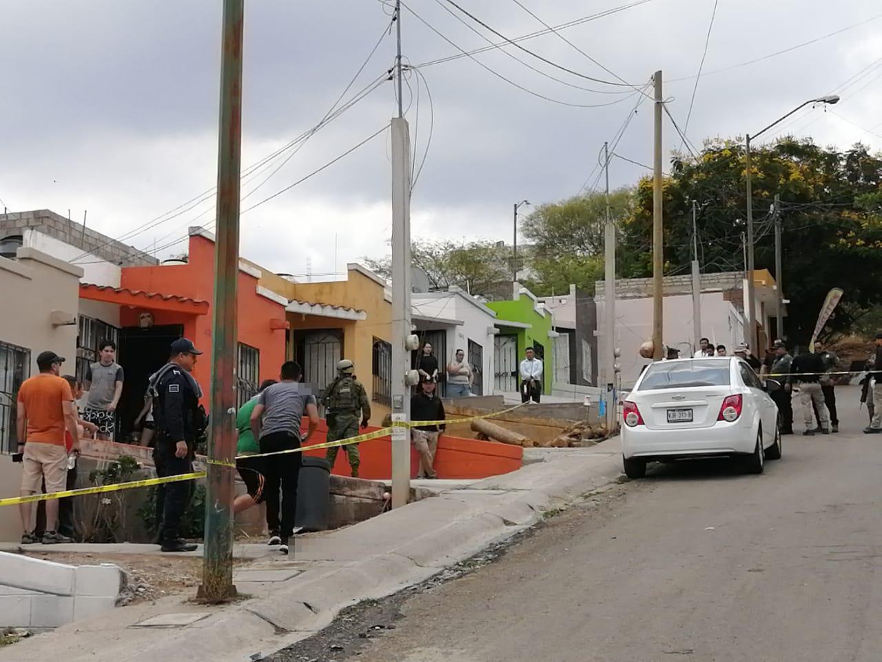 Asesinan a balazos a un joven en Lomas de San Isidro, en Culiacán