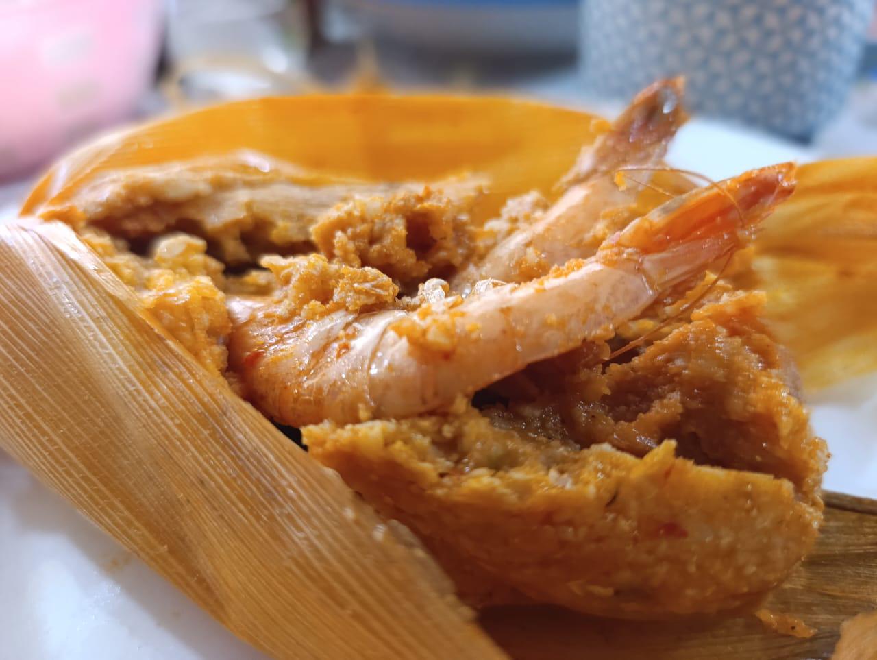 $!Por la promoción que le hizo una vecina, doña ‘Cuata’ cambió el campo por la elaboración de tamales