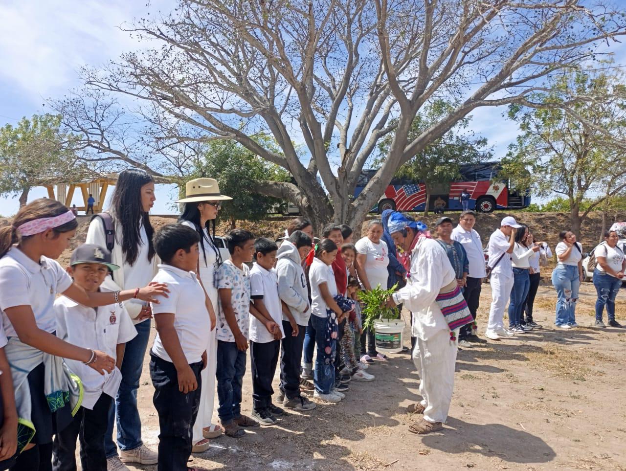 $!Celebran con llamado a la paz recepción de la primavera en El Trébol 1