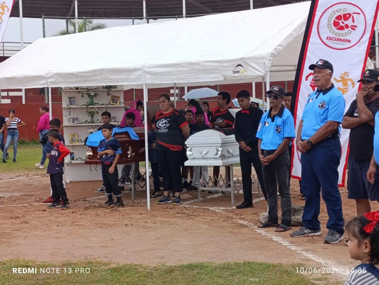 $!Despiden a Grecia con chambelanes y su vestido de XV años, en Escuinapa