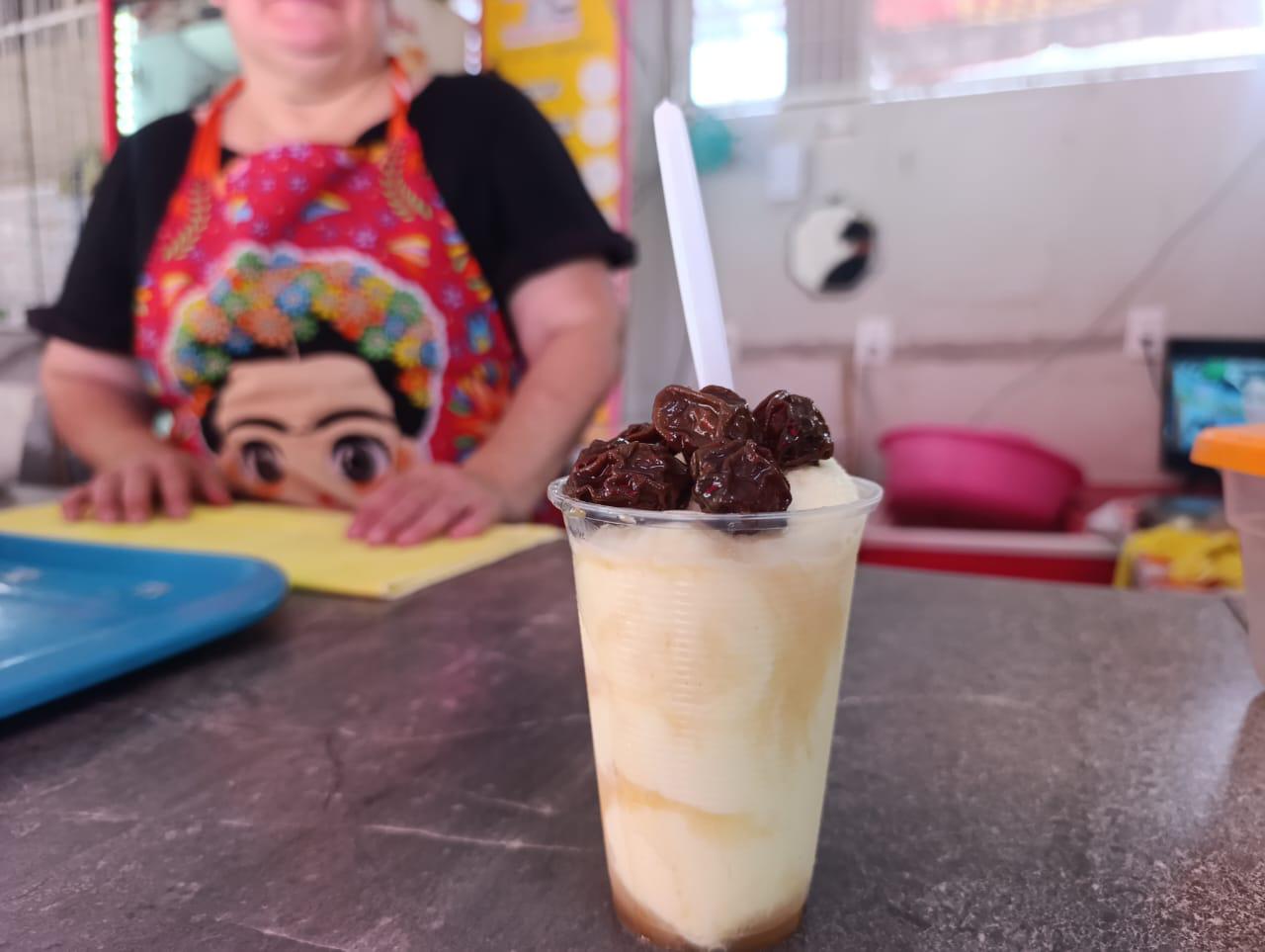 $!De la redacción a la nieve: Donaji ahora preserva una tradición en Escuinapa