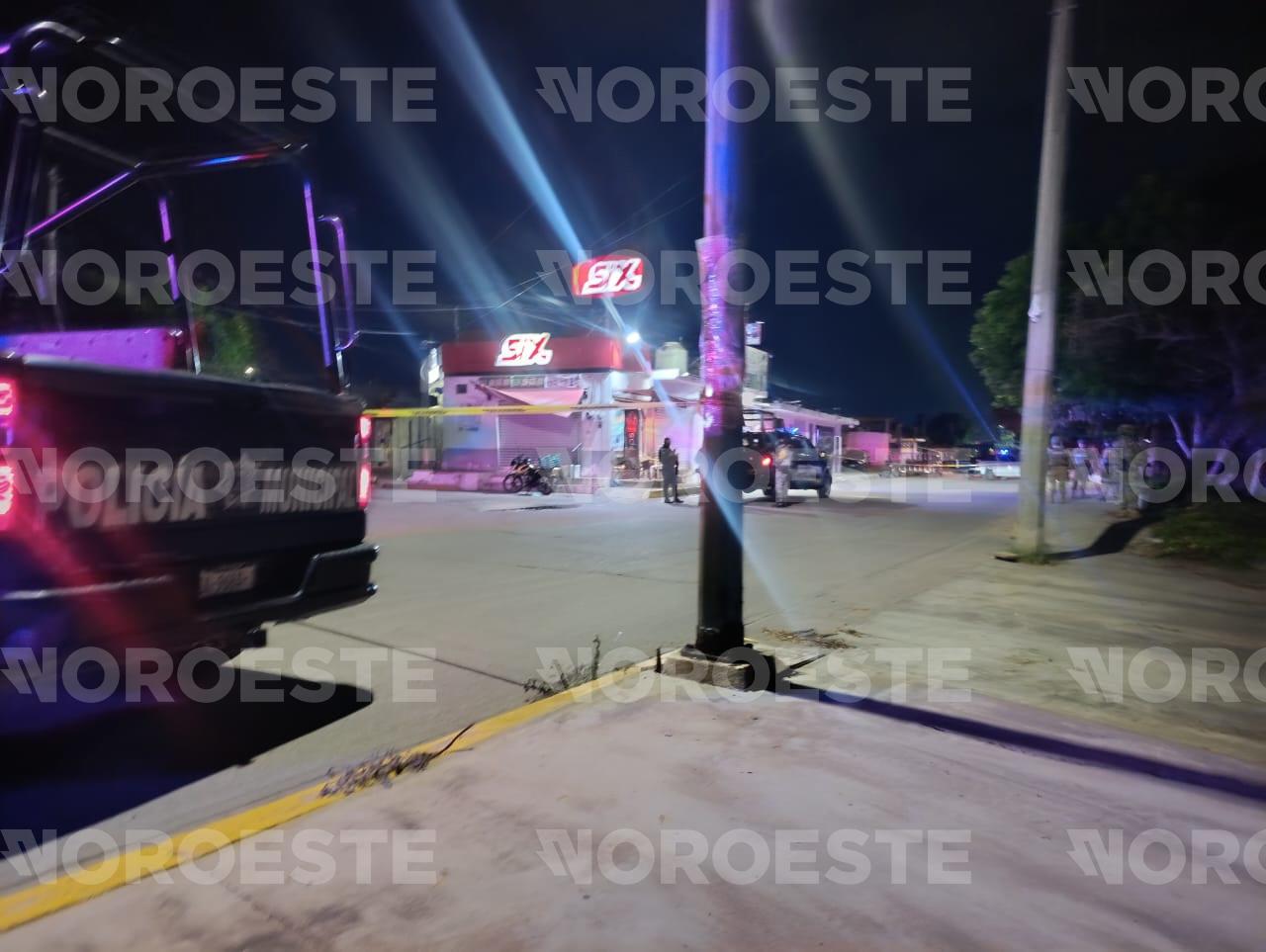 $!Asesinan a un hombre en un expendio de cerveza en Escuinapa
